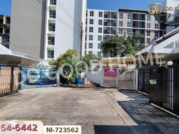 Townhouse, Thanthawat Village 3-4 Bangna-Trad 40, near Mega Bangna