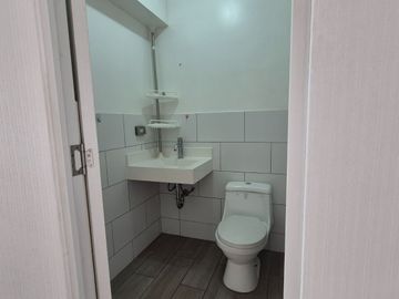 VENTA DPTO 3 HAB, 76 m2, COCHERA,Av Canada, La Victoria