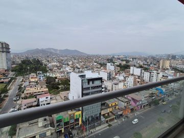 VENTA DPTO 3 HAB, 76 m2, COCHERA,Av Canada, La Victoria