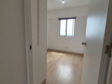 VENTA DPTO 3 HAB, 76 m2, COCHERA,Av Canada, La Victoria