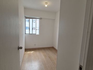 VENTA DPTO 3 HAB, 76 m2, COCHERA,Av Canada, La Victoria