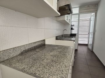 VENTA DPTO 3 HAB, 76 m2, COCHERA,Av Canada, La Victoria