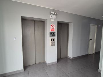 VENTA DPTO 3 HAB, 76 m2, COCHERA,Av Canada, La Victoria