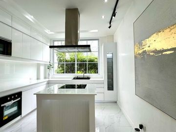 FOR SALE: Brand New 6 Bedroom House and Lot with Swimming Pool in Greenwoods Pasig