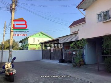 ทาวน์เฮาส์ หมู่บ้าน ลานมณี (ซอยสายไหม 55) เนื้อที่ 36 ตารางวา ใกล้Community Mall สายไหม อเวนิว เดินทางสะดวก ใกล้กาญจนาภิเษก(มอเตอร์เวย์) เขตบางเขน