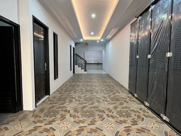 Dijual Rumah Eropa Classic di Jati Padang Pasar Minggu, Jakarta Selatan Shm Nego