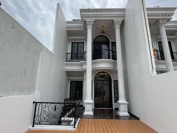 Dijual Rumah Eropa Classic di Jati Padang Pasar Minggu, Jakarta Selatan Shm Nego