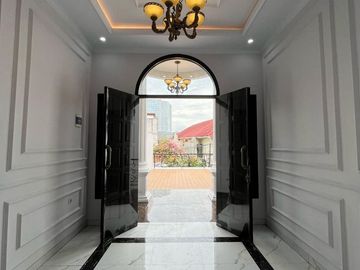 Dijual Rumah Eropa Classic di Jati Padang Pasar Minggu, Jakarta Selatan Shm Nego
