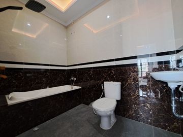 Dijual Rumah Eropa Classic di Jati Padang Pasar Minggu, Jakarta Selatan Shm Nego