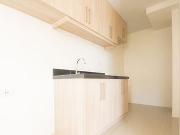 2 BR Condo For Sale in Almond Drive, Talisay Cebu For Sale FREE PARKING
