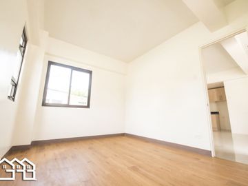 2 BR Condo For Sale in Almond Drive, Talisay Cebu For Sale FREE PARKING