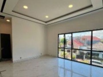 NEW! Rumah mewah di Kertajaya Indah Timur