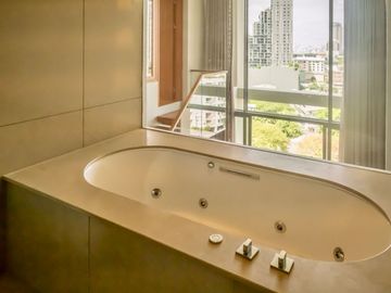 Sukhothai Residences: Duplex 2bed 2bath 138.63sqm. 43,000,000 Am: 065619----