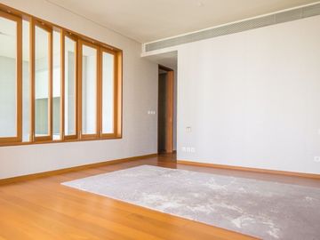 Sukhothai Residences: Duplex 2bed 2bath 138.63sqm. 43,000,000 Am: 065619----