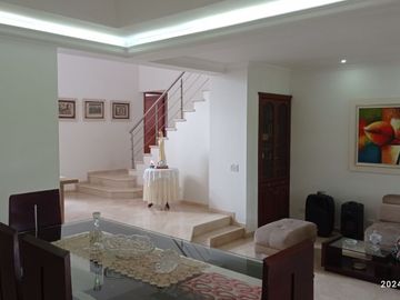 VENTA ACOGEDORA CASA 1 PISO CONDOMINIO - SECTOR COLOMBO BRITANICO