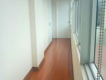 VENDO AMPLIO Y BONITO DPTO. FRENTE AL MAR EN MLCON. GRAU- CHORRILLOS