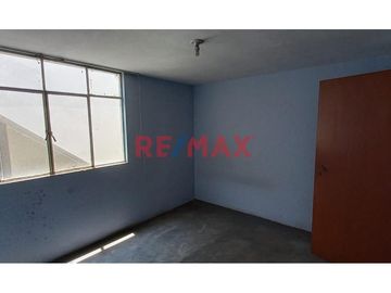 Casa En Venta - Ate- 200 Mt2