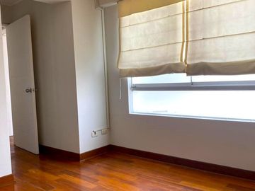 VENDO AMPLIO DUPLEX DE 2 DORM. - 188 M2- 2 TERRAZAS- AV.P.VENTURO - SURCO