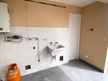 VENDO AMPLIO DUPLEX DE 2 DORM. - 188 M2- 2 TERRAZAS- AV.P.VENTURO - SURCO
