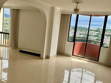 Apartamento en Arriendo  ubicado en la Avenida Sur