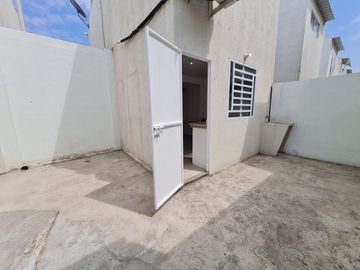 Venta de Casa de 2 pisos, 2 dormitorios en Urbanización Ciudad Santiago, etapa Centenario, Km. 19.5 Vía a Daule