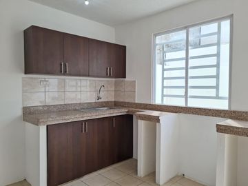 Venta de Casa de 2 pisos, 2 dormitorios en Urbanización Ciudad Santiago, etapa Centenario, Km. 19.5 Vía a Daule