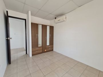 Venta de Casa de 2 pisos, 2 dormitorios en Urbanización Ciudad Santiago, etapa Centenario, Km. 19.5 Vía a Daule
