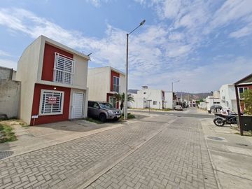 Venta de Casa de 2 pisos, 2 dormitorios en Urbanización Ciudad Santiago, etapa Centenario, Km. 19.5 Vía a Daule