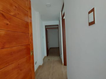 Se Alquila Casa De Dos Pisos Para Empresa O Vivienda En San Martin De Porres