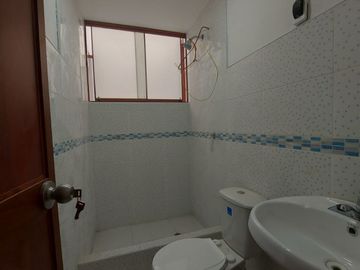 Se Alquila Casa De Dos Pisos Para Empresa O Vivienda En San Martin De Porres