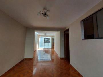 Se Alquila Departamento En Primer Piso De 140Mt En San Martin De Porres