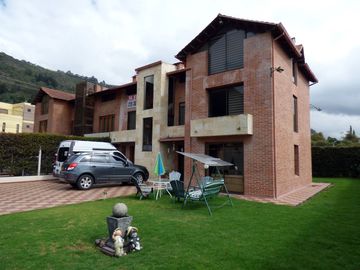 🌟 Amplia casa en Cota, Vereda Cetime, con espectacular vista 🏡