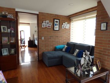 🌟 Amplia casa en Cota, Vereda Cetime, con espectacular vista 🏡
