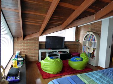 🌟 Amplia casa en Cota, Vereda Cetime, con espectacular vista 🏡