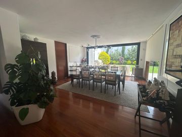 MODERNA CASA EN CHACARILLA
