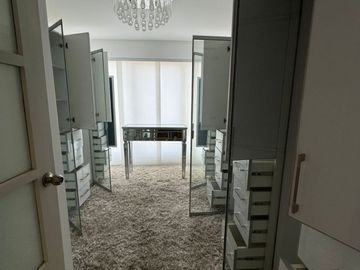 Pent House de 439 m² de 4 Dorm. con Vista Panorámica a Miraflores