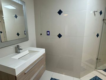 Pent House de 439 m² de 4 Dorm. con Vista Panorámica a Miraflores