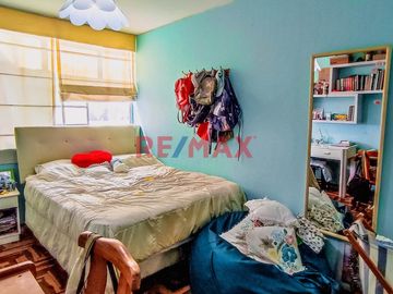 Venta De Hermoso Departamento Limite Con San Isidro