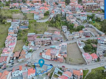 Amplia Casa Rústica en Venta, Sector Lazareto, Cuenca