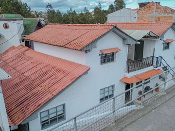 Amplia Casa Rústica en Venta, Sector Lazareto, Cuenca