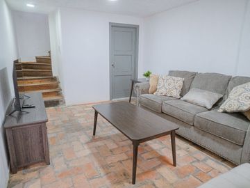 Amplia Casa Rústica en Venta, Sector Lazareto, Cuenca