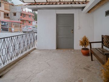 Amplia Casa Rústica en Venta, Sector Lazareto, Cuenca