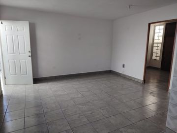 DEPARTAMENTO PLANTA BAJA EN RENTA AL NORTE EN COLONIA GUANAJUATO