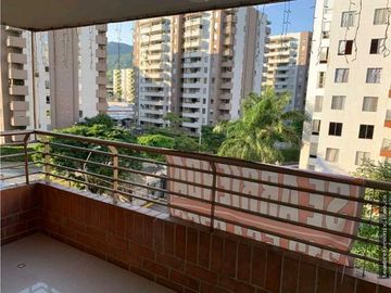 VENDO APARTAMENTO EN LA FLORA