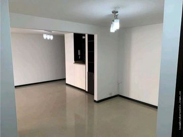 VENDO APARTAMENTO EN LA FLORA