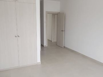 En venta lujosa y moderna casa en Isla Celeste, etapa Estribor, via a Samborondon