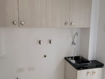 En venta lujosa y moderna casa en Isla Celeste, etapa Estribor, via a Samborondon