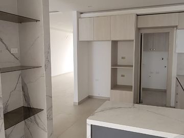 En venta lujosa y moderna casa en Isla Celeste, etapa Estribor, via a Samborondon