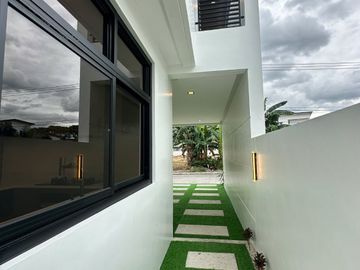 Modern 2-Storey Contemporary House and Lot for SALE with Pool in Angeles City near Clark