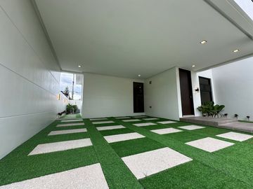 Modern 2-Storey Contemporary House and Lot for SALE with Pool in Angeles City near Clark